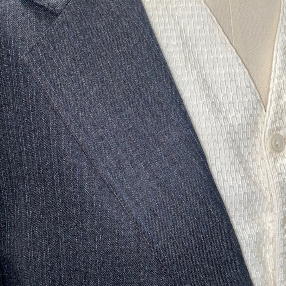 Men’s suit mobile Michael Vincent